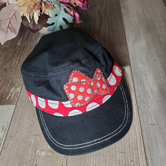 Minnie Mouse Hat Disney Parks Cap Cadet Red Polka Dot Bow Black Cotton Strapback - Picture 13 of 14